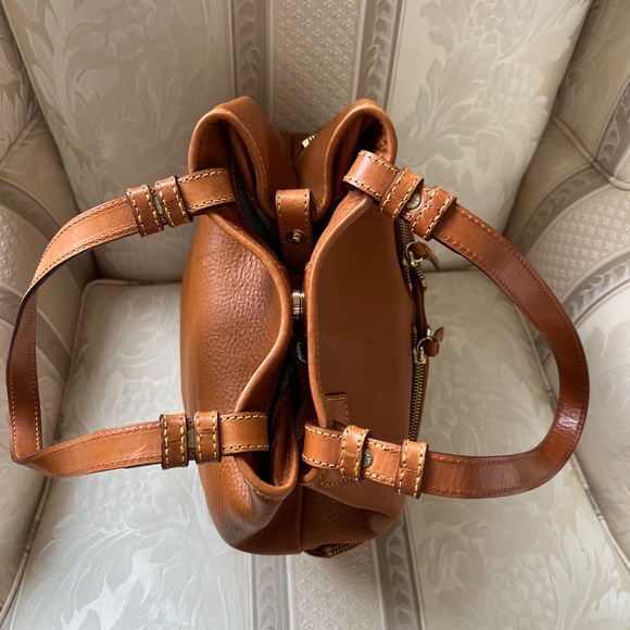 Dooney & Bourke - Convertible Shopper - Picture 5 of 6